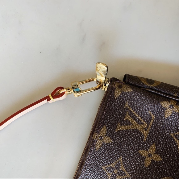 *SOLD* Louis Vuitton Pochette - Picture 12 of 12